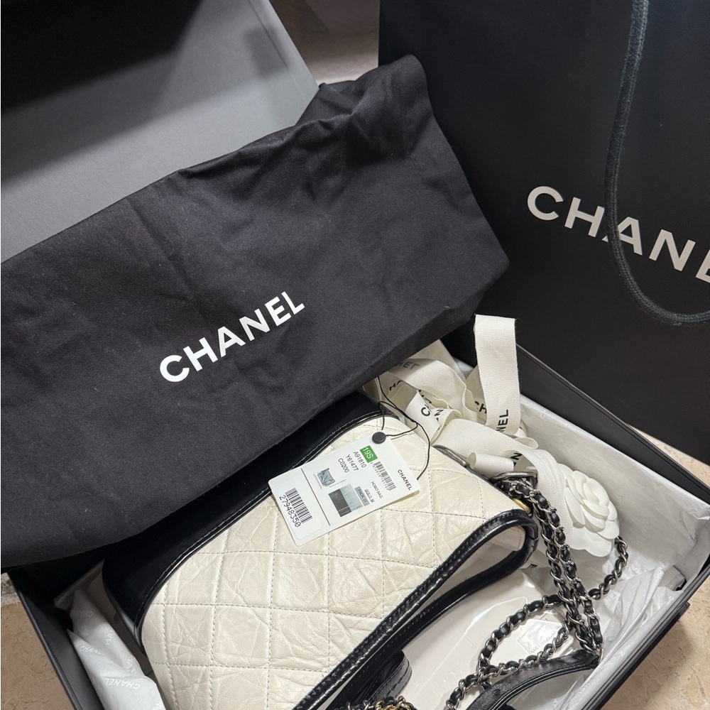 Chanel Gabrielle small hobo bag black white